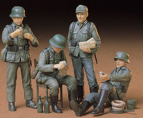 Ta35129 German Soldiers at Rest